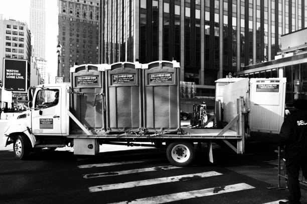 Best Luxury portable toilet rental  in Shrewsbury, MO