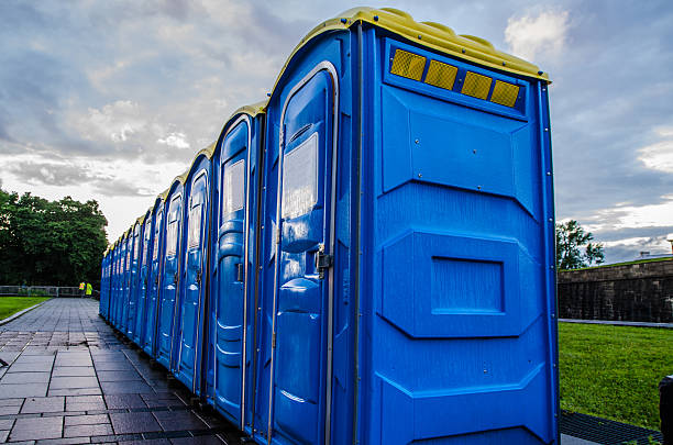 Portable Toilet Options We Offer in Shrewsbury, MO